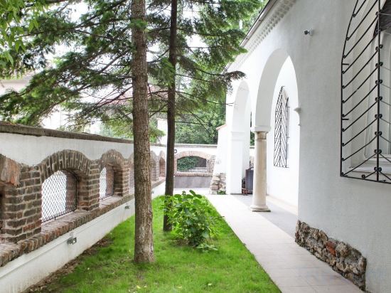 Фото Garni Hotel Dum Belgrade