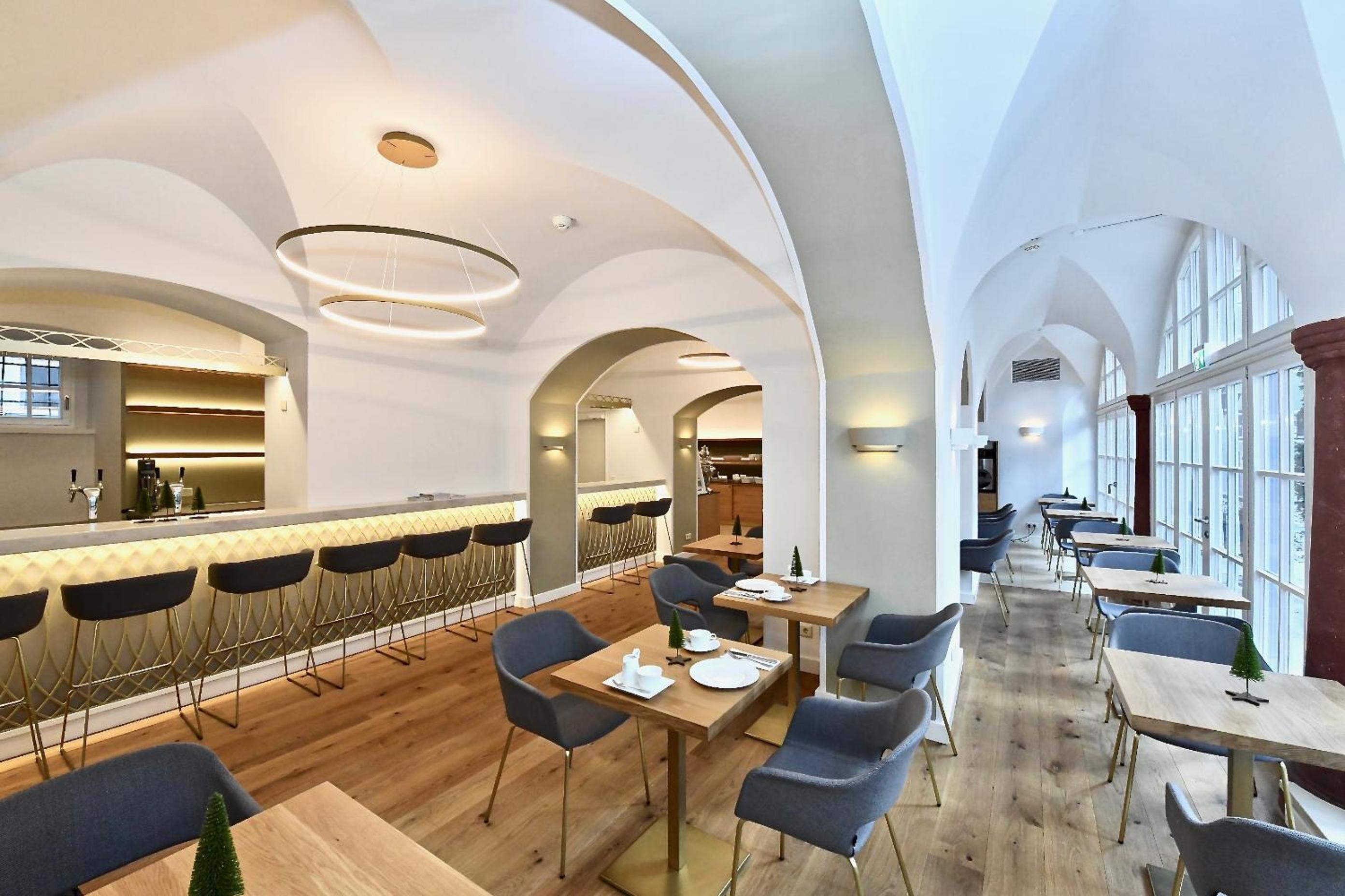 Фото Bischofshof am Dom