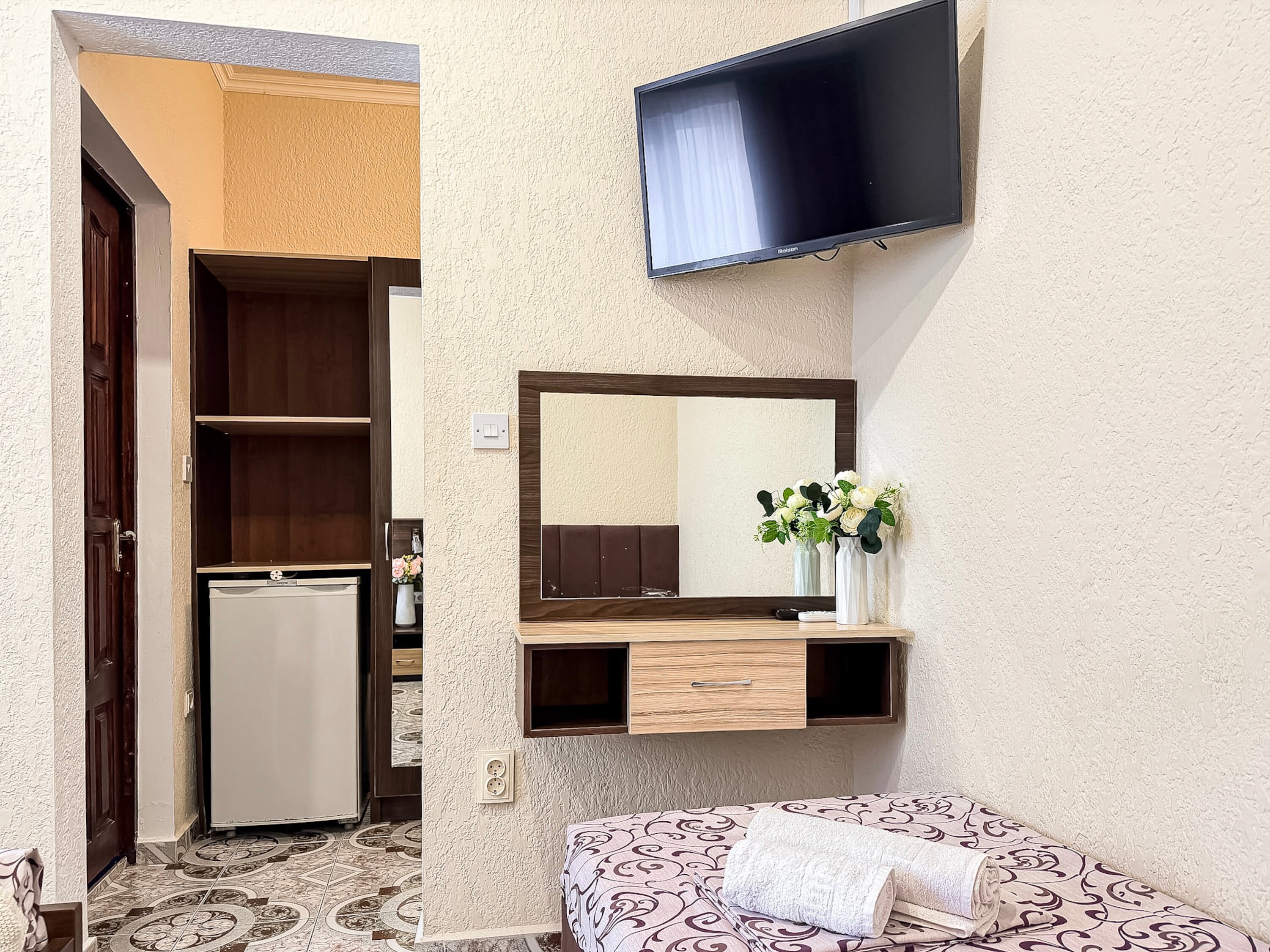 Фото Астери