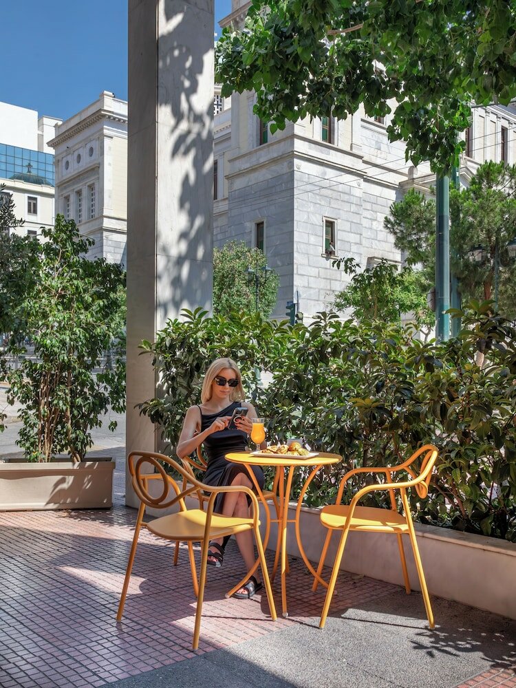 Фото Casual Kubic Athens Hotel