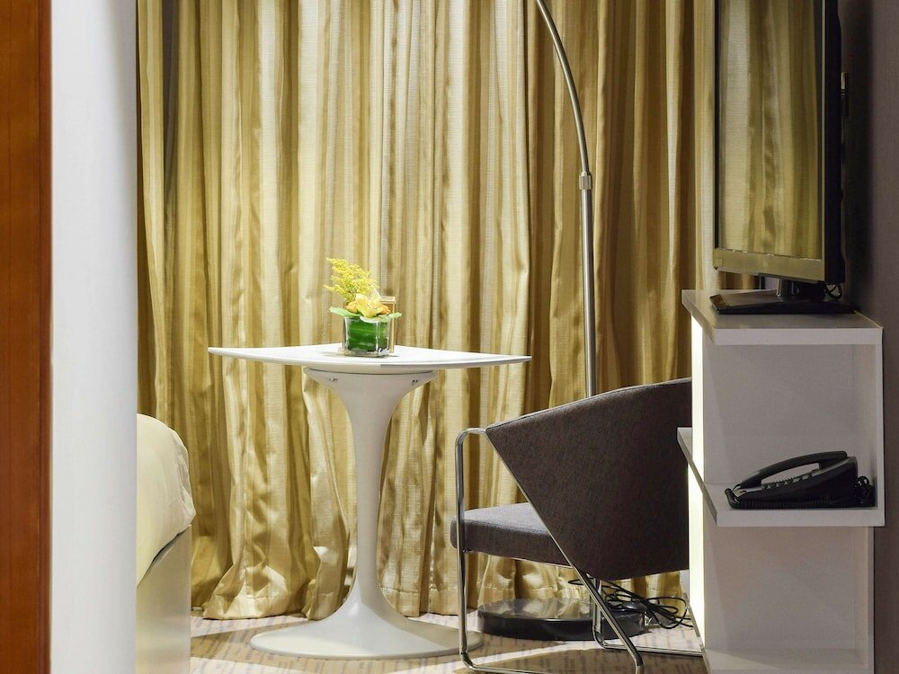 Фото Novotel Suites Riyadh Centre