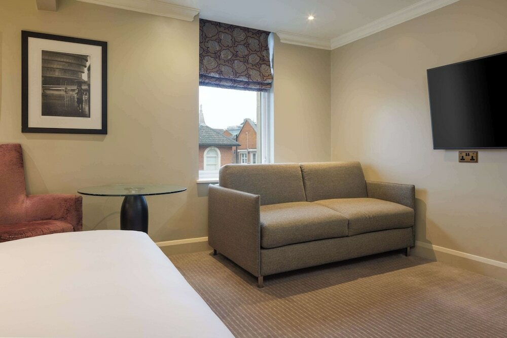 Фото Radisson Blu Edwardian Bloomsbury Street Hotel, London