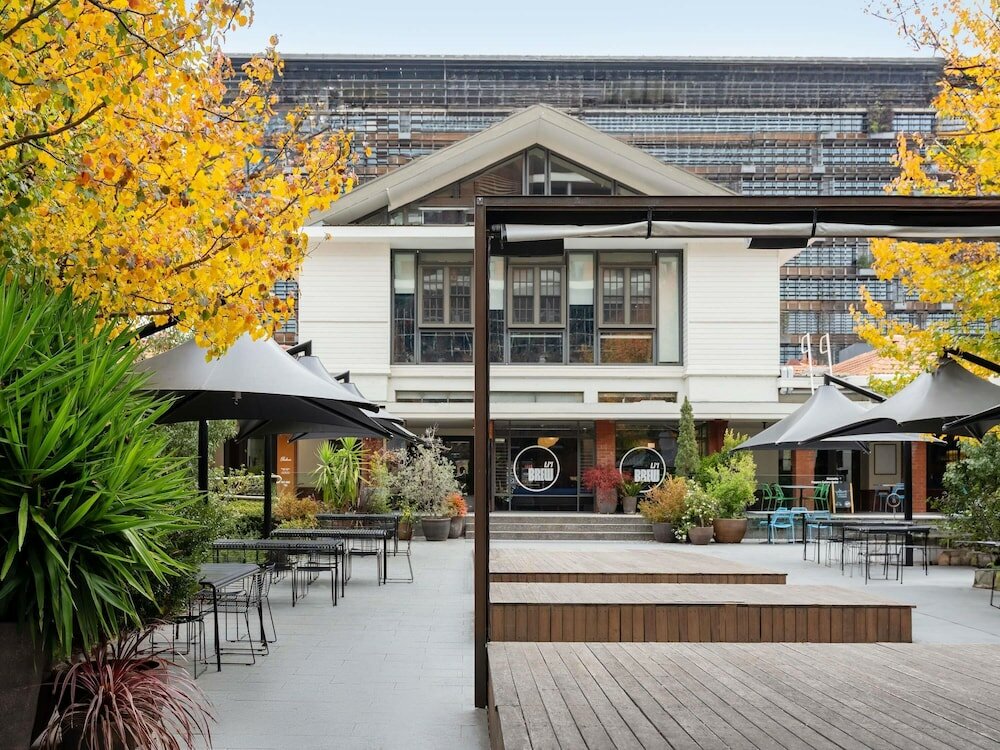 Фото Peppers Gallery Hotel Canberra