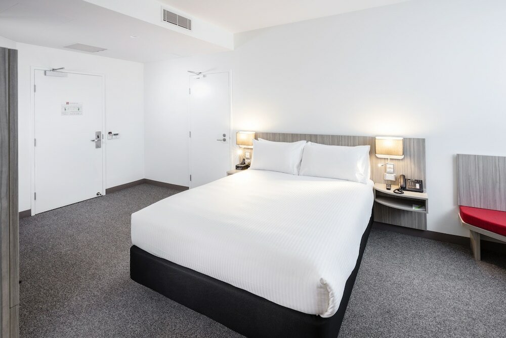 Фото Ibis Mackay