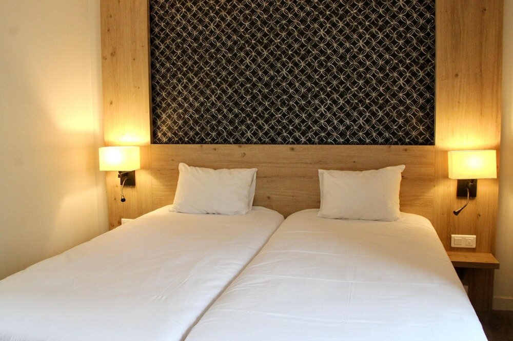 Фото Kyriad Vannes Centre Ville