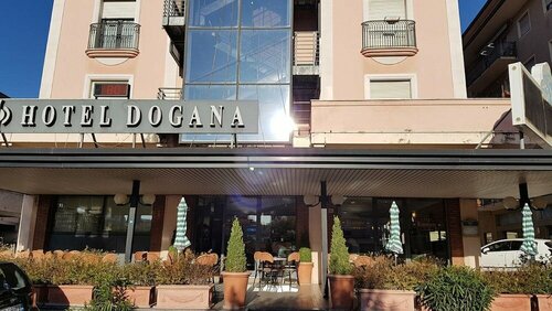 Внешний вид отеля Hotel Dogana в Серравалле, фото 3