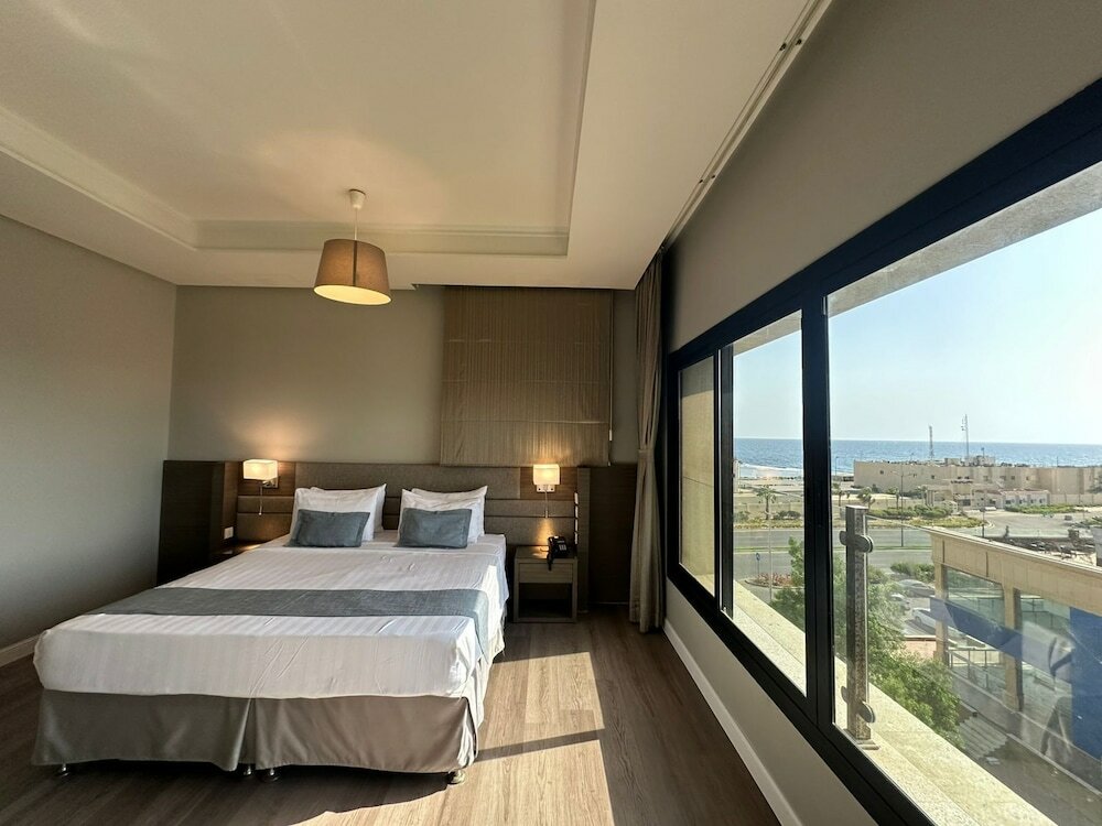 Фото Loren Suites Corniche