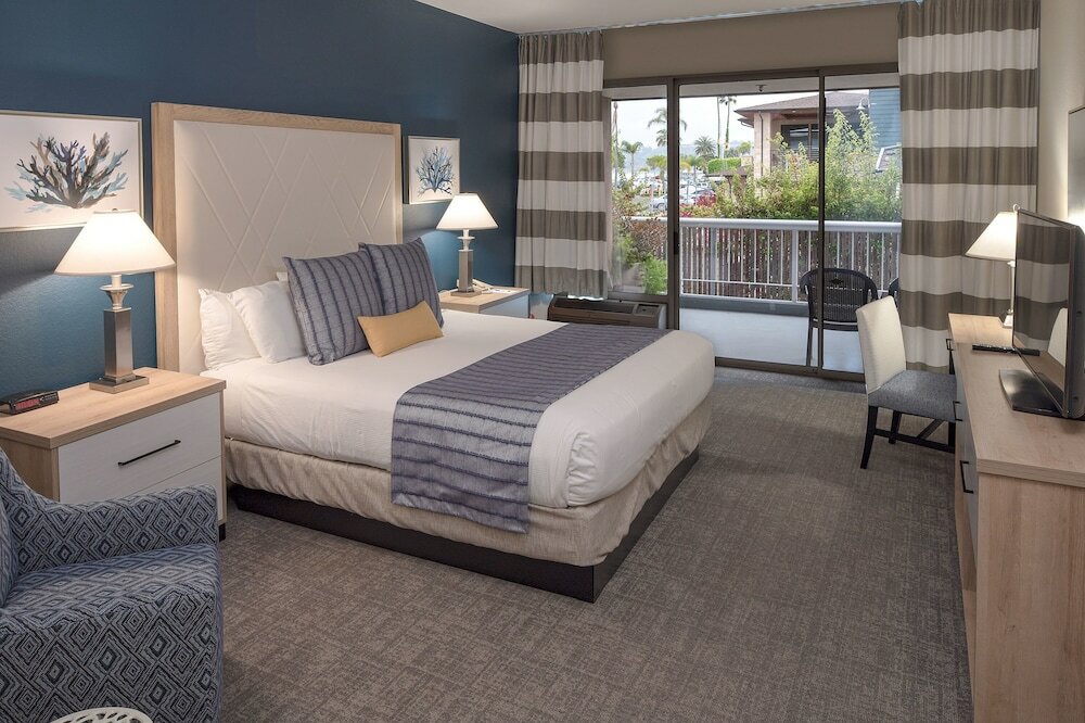 Фото Bay Club Hotel & Marina