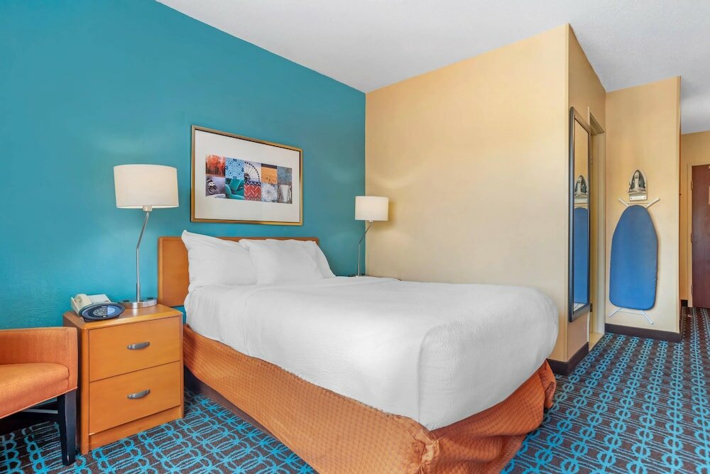 Фото Fairfield Inn Pensacola