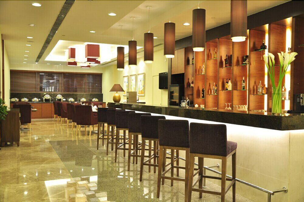 Фото Oakwood Residence Shanghai