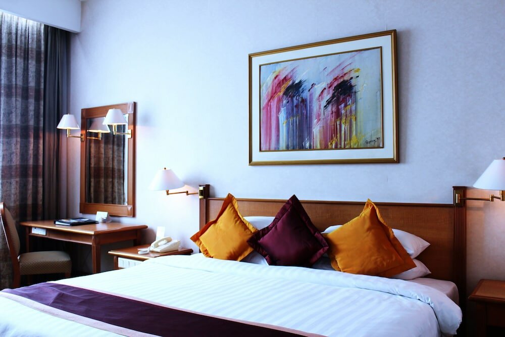 Фото Menara Peninsula Hotel Jakarta
