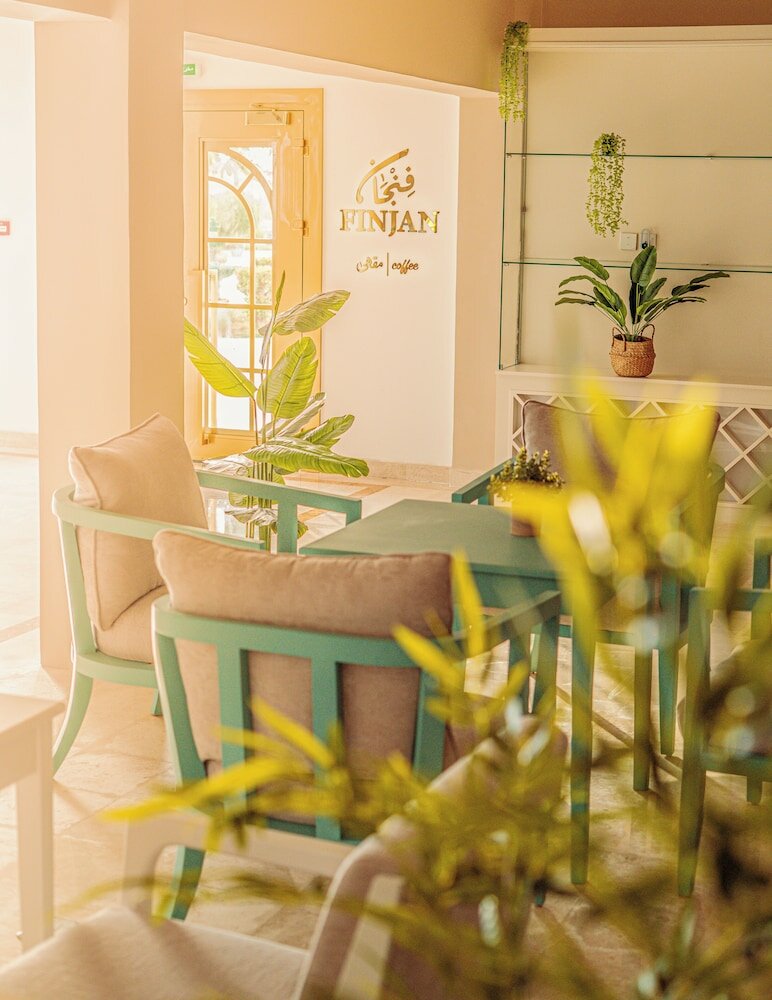 Фото Capital O133 Al Sawadi Beach Resort & SPA