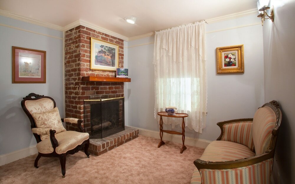 Фото 17Hundred90 Inn and Restaurant