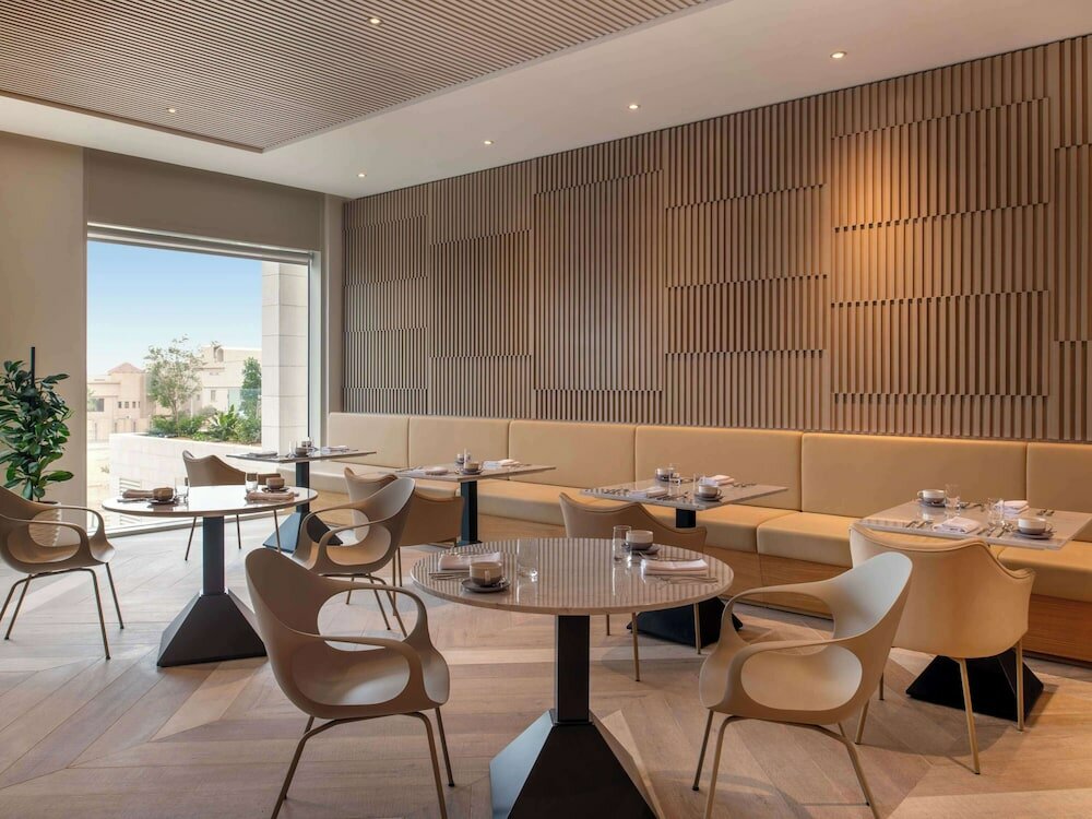 Фото Novotel Riyadh Sahafa