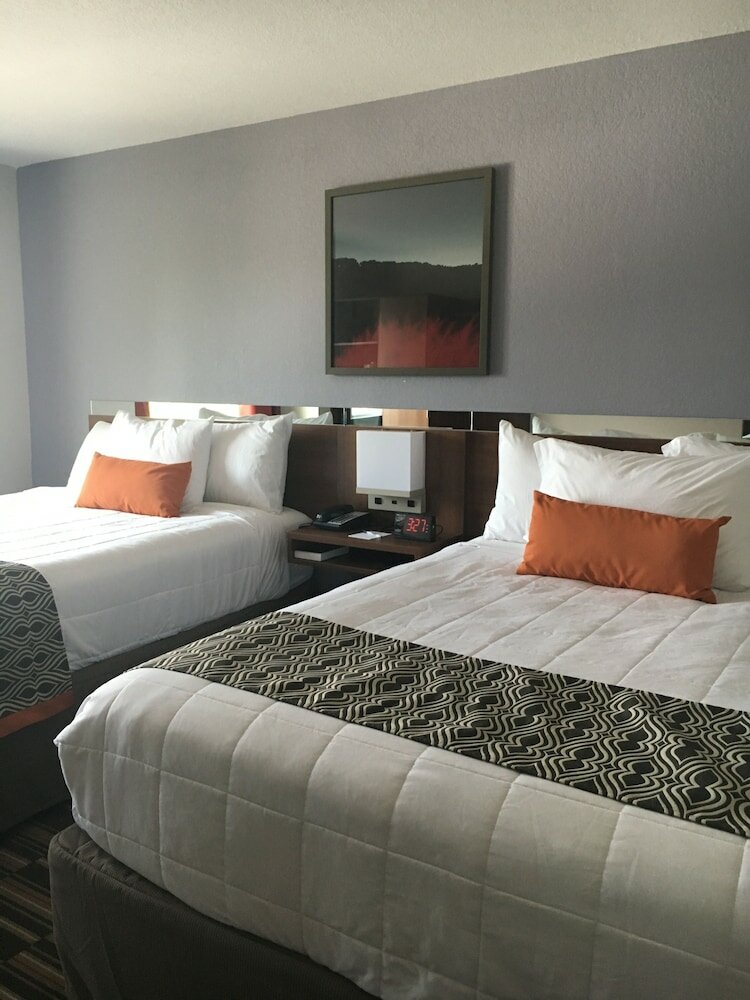 Фото Microtel Inn & Suites by Wyndham Niagara Falls