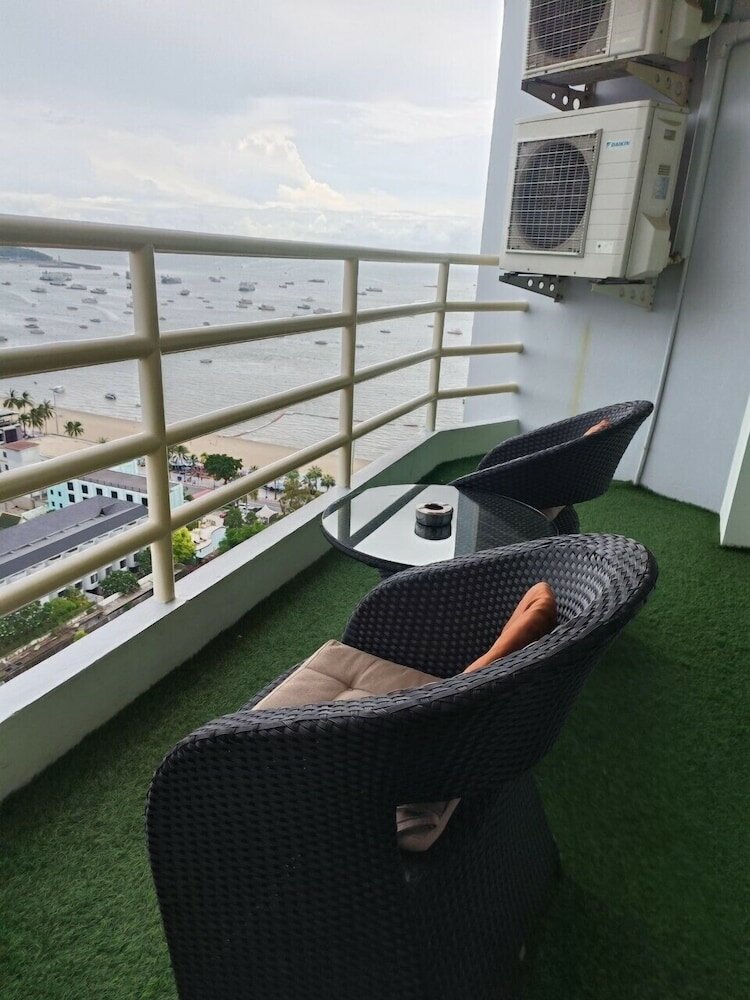 Фото View Talay 6 Condominium by Honey