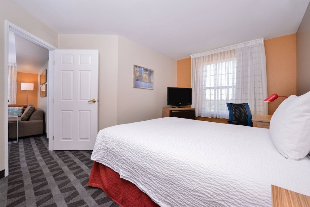Фото TownePlace Suites by Marriott Ontario Airport