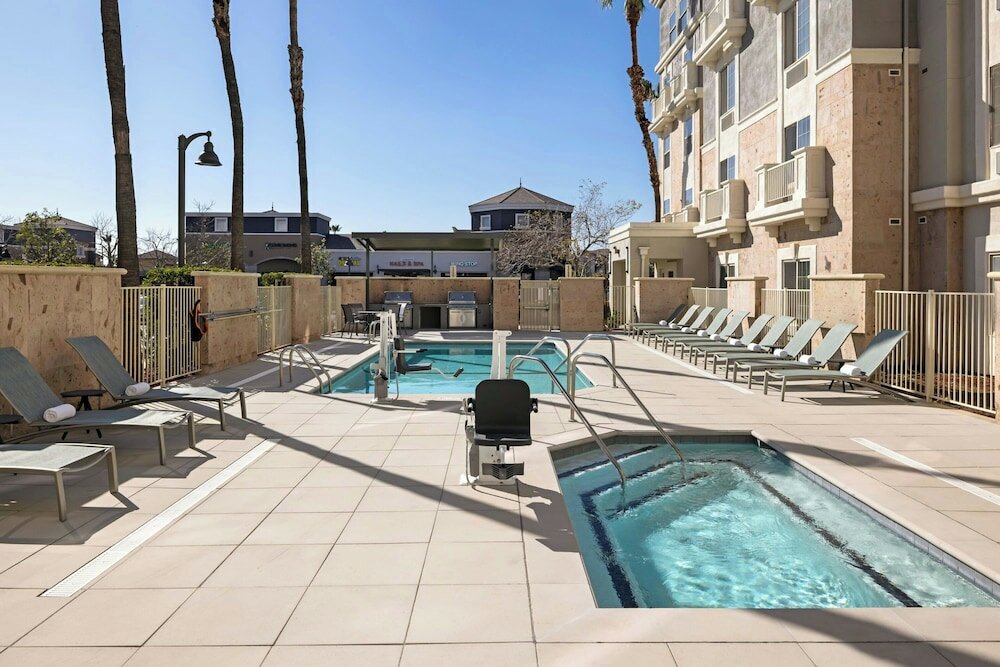 Фото TownePlace Suites by Marriott Ontario Airport