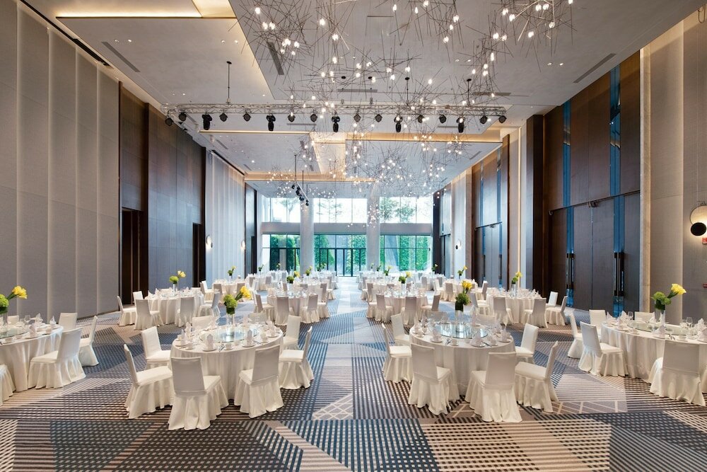 Фото Crowne Plaza Shenzhen World Exhibition and Convention Center by IHG