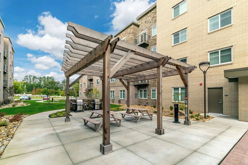 Фото Waterwalk Raleigh Rtp