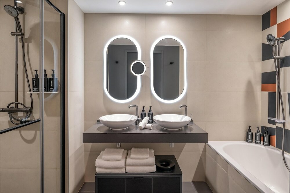 Фото Canopy by Hilton Paris Trocadero