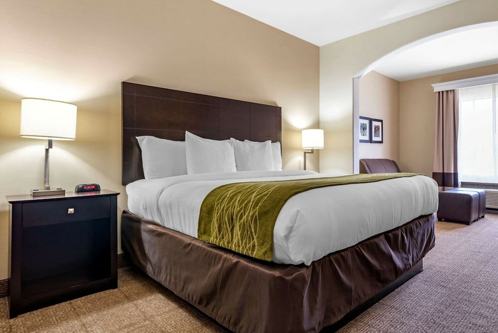 Фото Comfort Inn & Suites Scott-West Lafayette