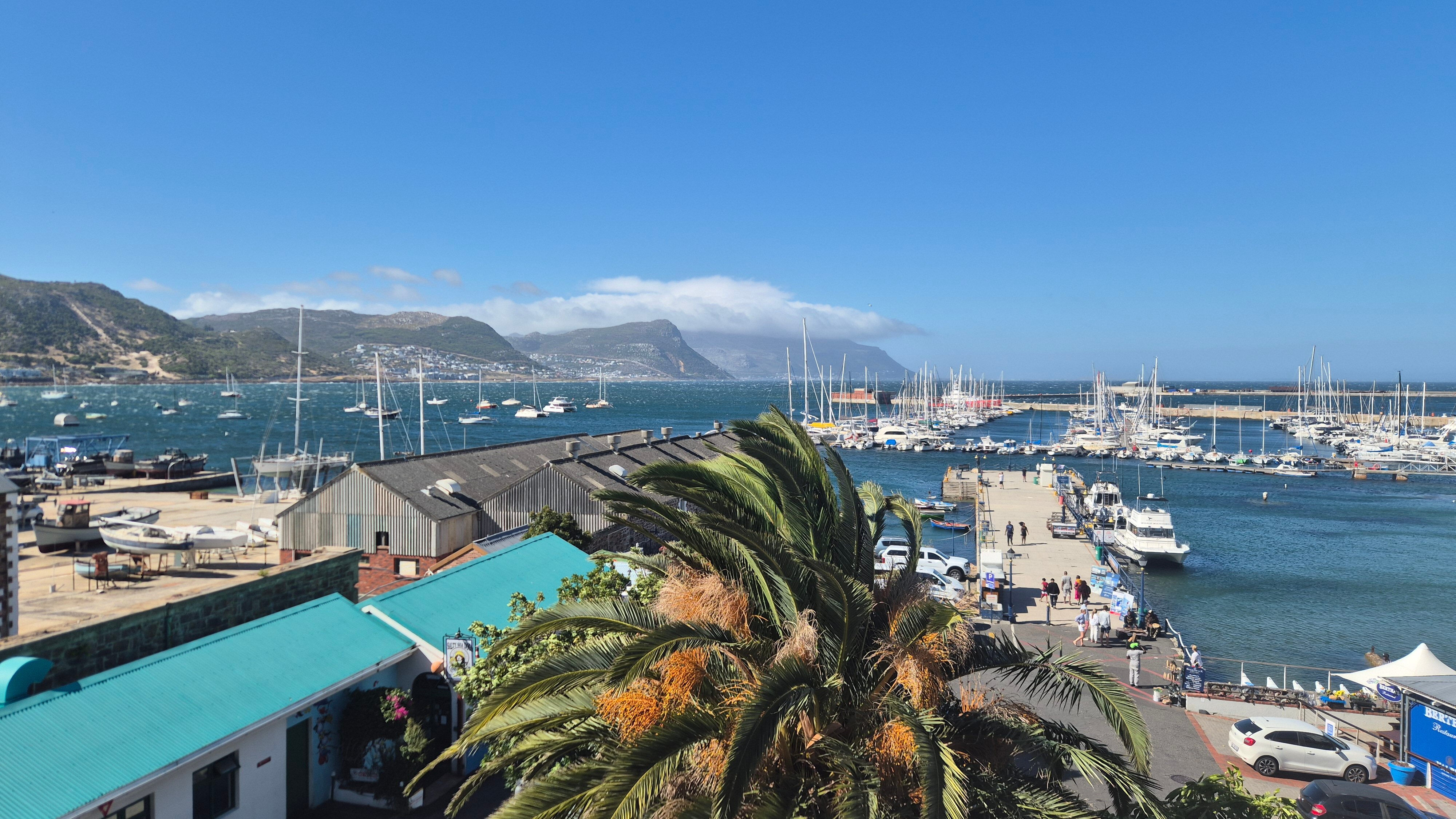 Фото Simon’s Town Quayside Hotel