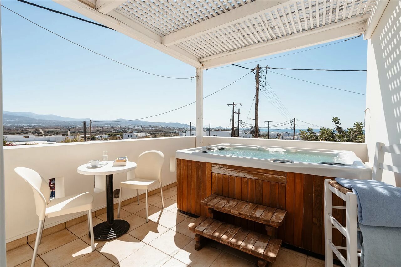 Фото Mitos Suites