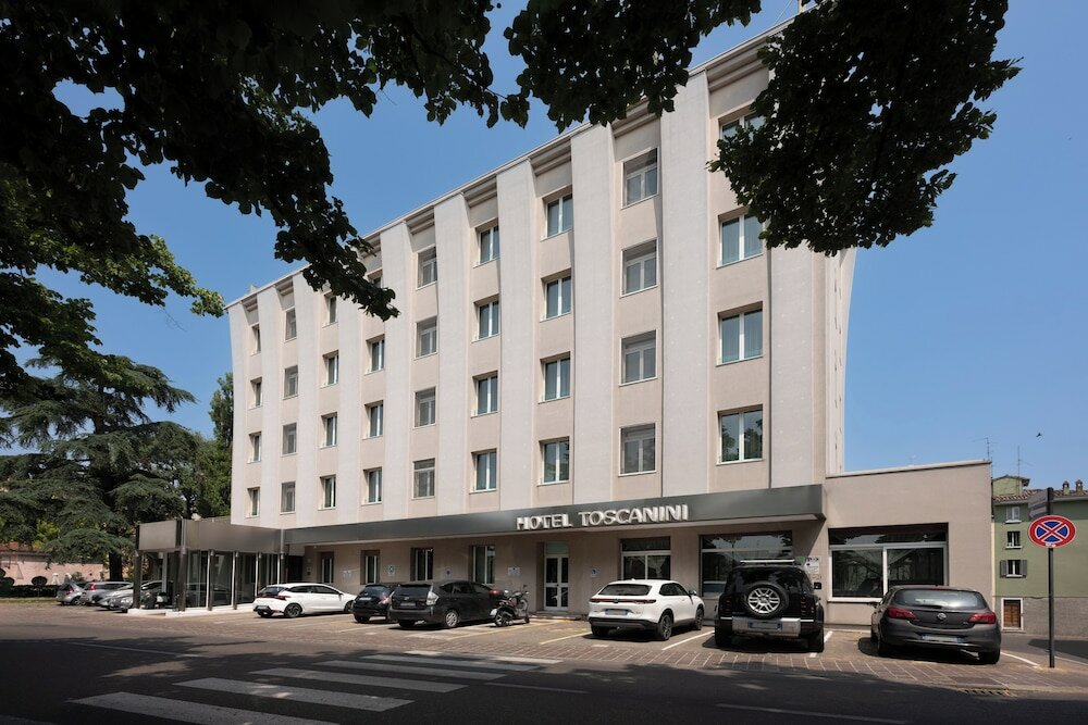 Фото Ibis Styles Parma Toscanini