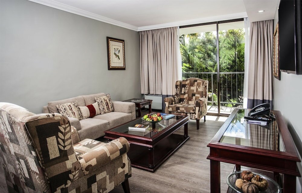 Фото Avani Maseru Hotel