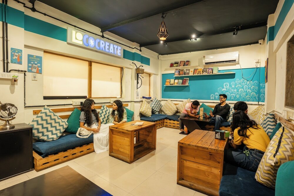 Фото Locomo Hostel - Mumbai