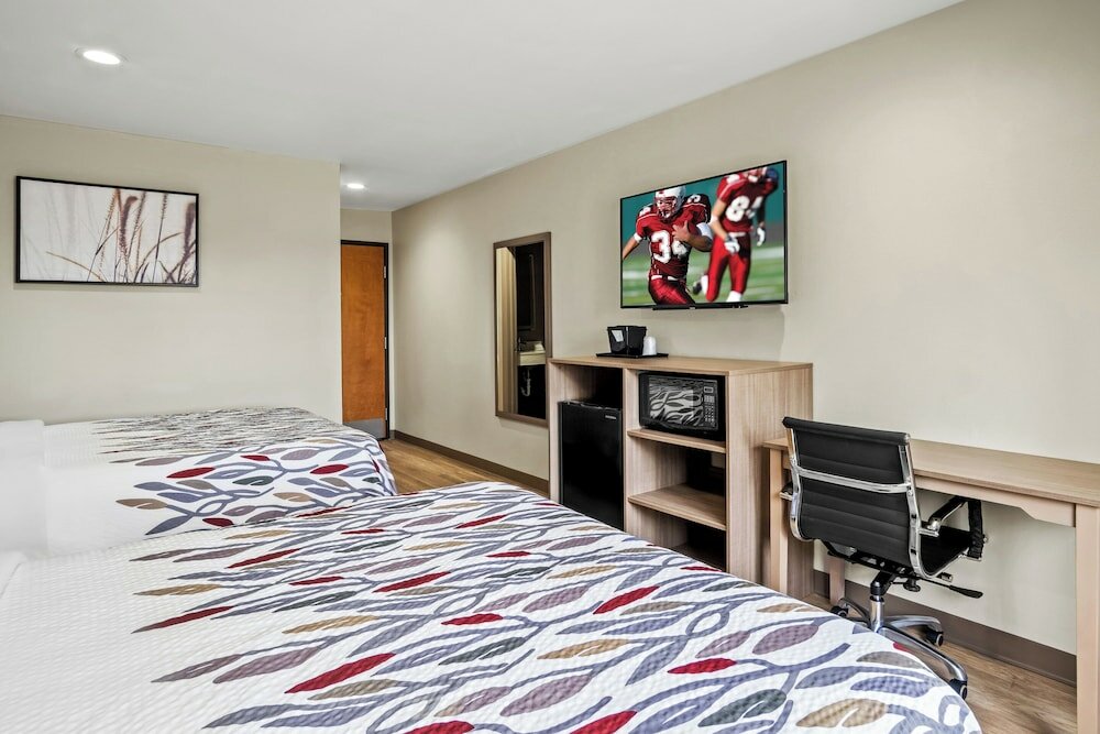 Фото Regency Inn & Suites