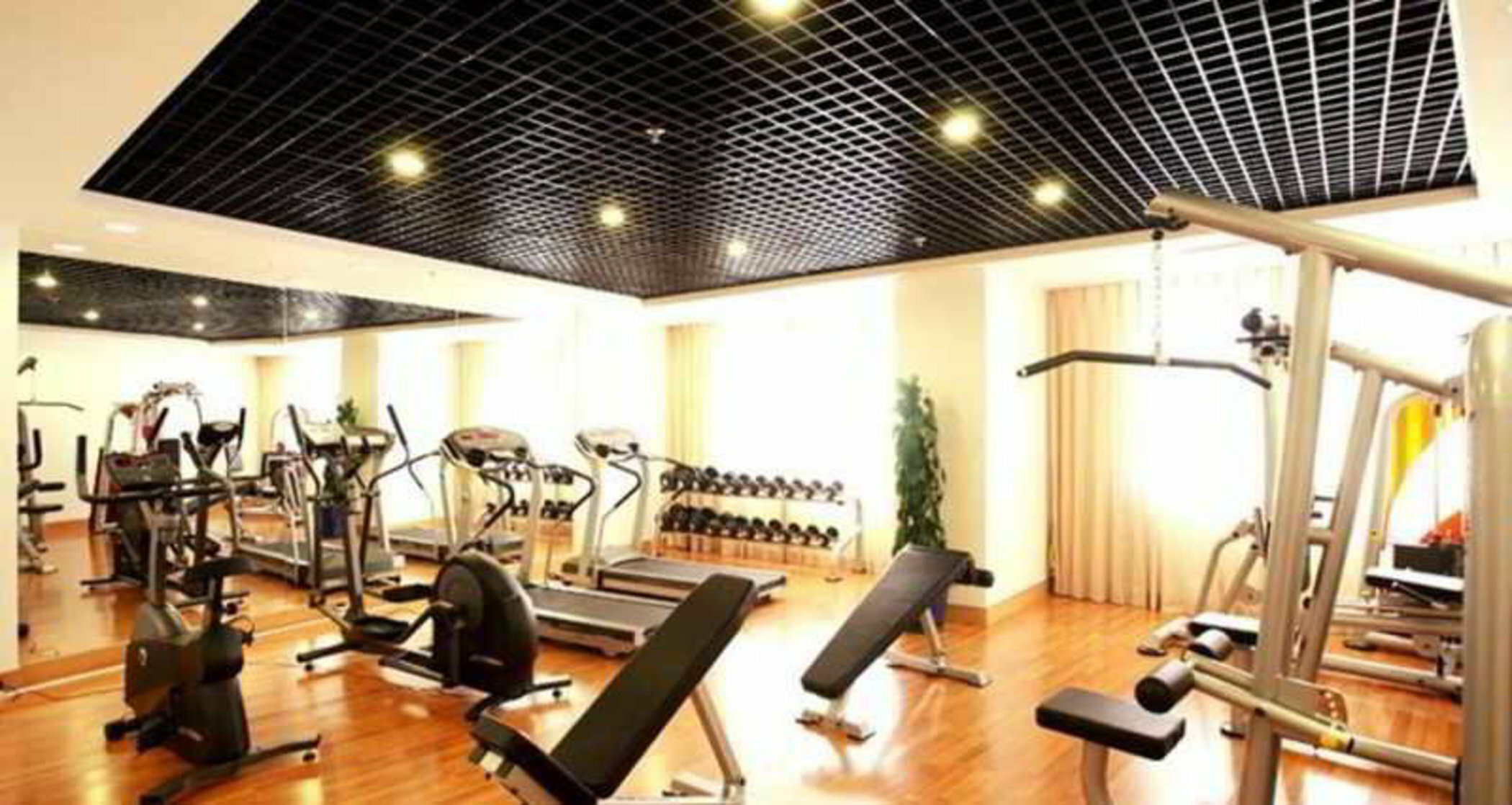 Фото Argyle International Airport Hotel Shanghai
