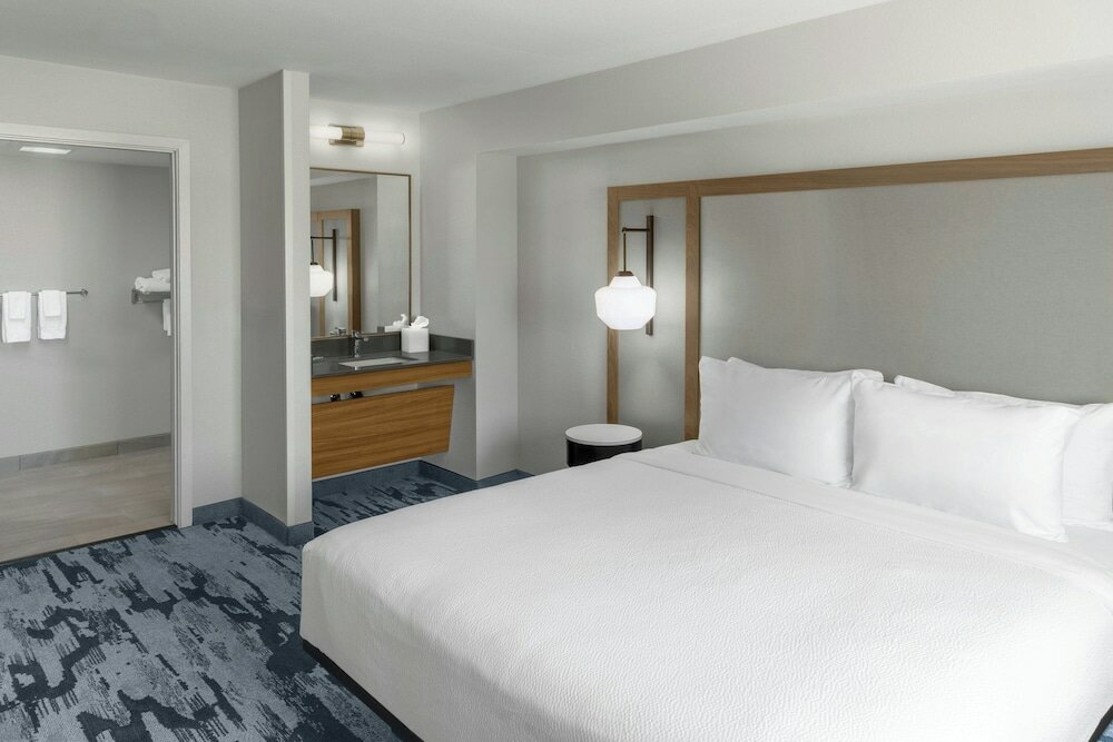 Фото Fairfield Inn & Suites by Marriott San Francisco San Carlos