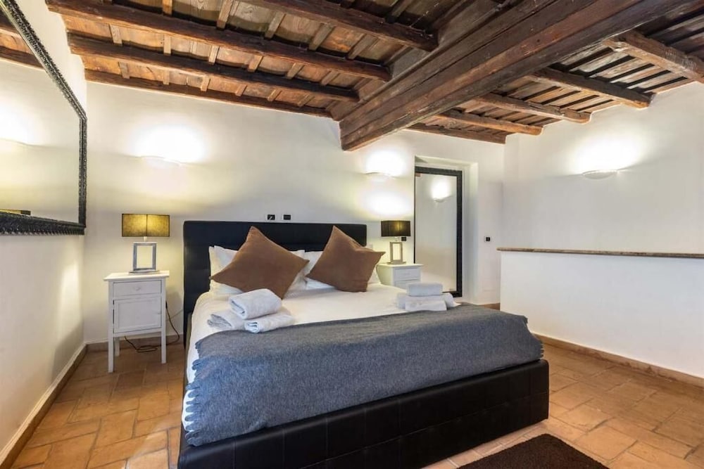 Фото Dimora ai Fori - Guesthouse