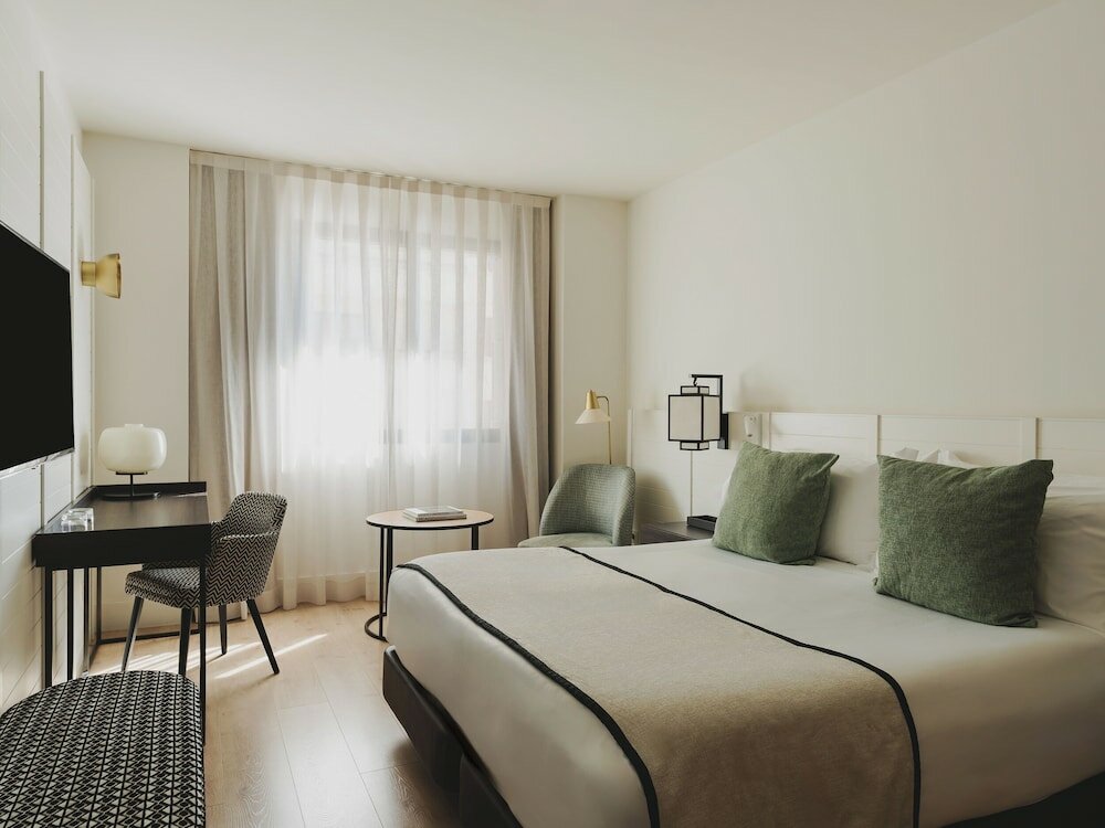 Фото Hotel Molina Lario