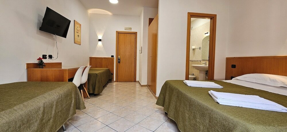 Фото Hotel Zara