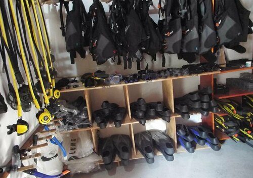 Гостиница Gustav's Place Beach & Diving Resort в Провинции Западный Миндоро