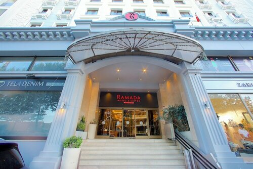 Гостиница Ramada Hotel & Suites by Wyndham Istanbul Merter в Башакшехире
