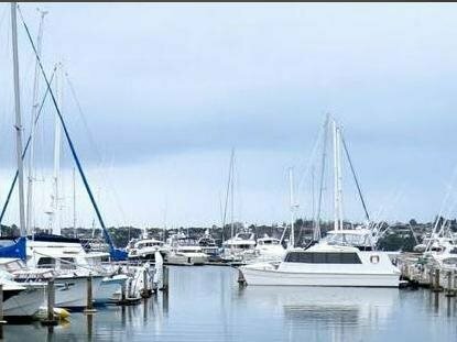 Внешний вид отеля Half Moon Bay Motel в Хауике, фото 2