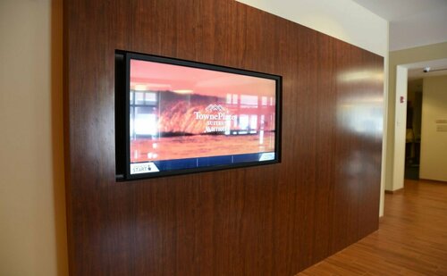 Гостиница TownePlace Suites Lawrence Downtown в Лоуренсе