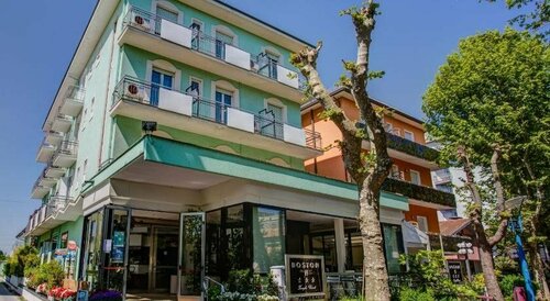 Внешний вид отеля Hotel Boston в Беллария-Иджеа-Марине, фото 1