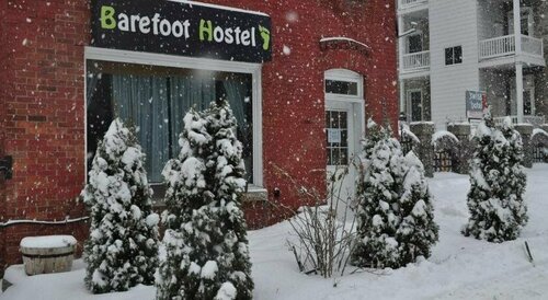 Хостел Barefoot Hostel в Оттаве