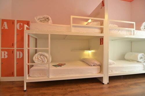 Хостел Far Home Atocha в Мадриде