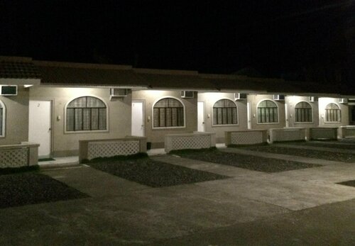 Гостиница Night & Day Inn в Легаспи