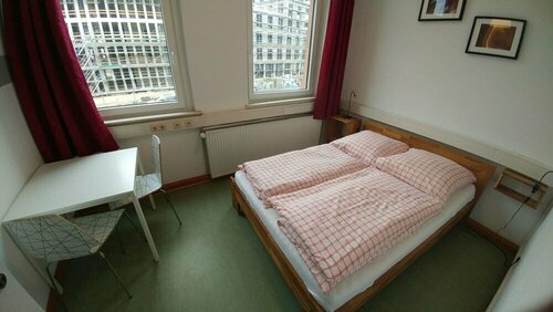 Гостиница Youth Hostel 37 в Гёттингене