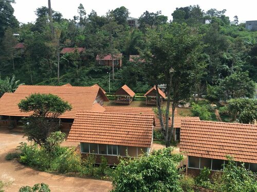 Гостиница Dau Nguon Resort в Буонметхуоте
