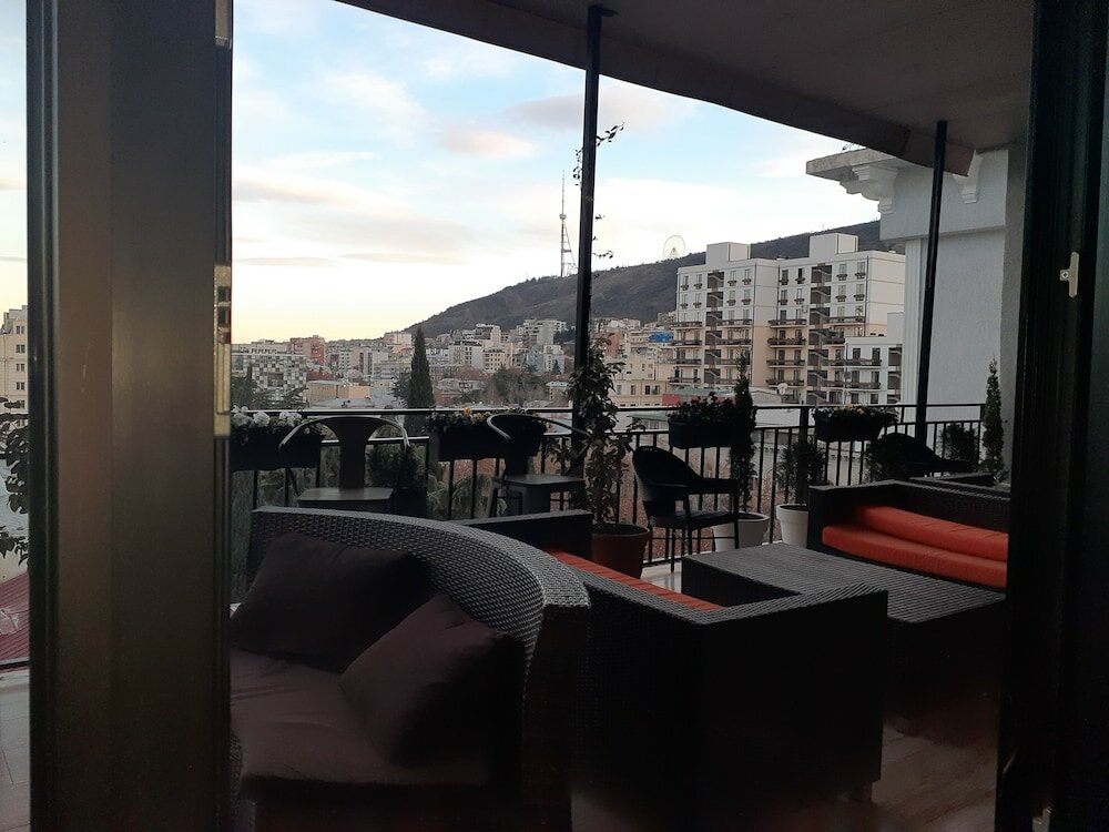 Gallery Art Hotel - 16