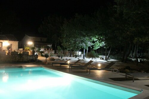 Гостиница Hameau Fleur de Pierres в Апте