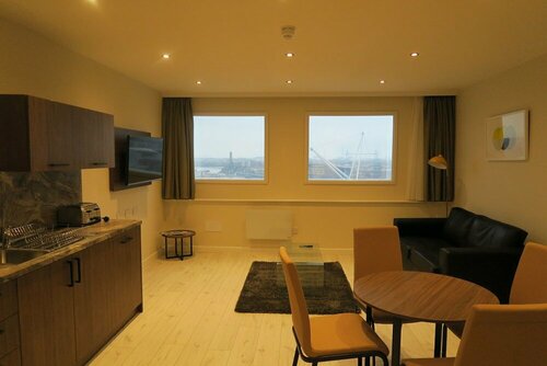 Гостиница Quay Apartments Clarence House в Ньюпорте
